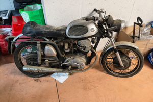 MV Agusta 250 Bicilindrica (1970) RARA