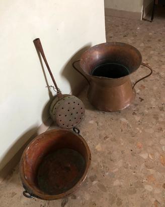 Set pentole antiche di rame