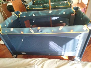 Lettino Chicco da campeggio con custodia e ruote 