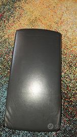 clk w208  bracciolo centrale nero in pelle. 