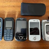 Set Cellulari funzionanti ma con batterie da sos