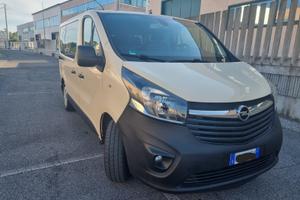 Opel vivaro 2016 9 posti
