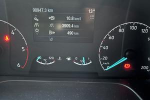 Ford turmeo custom.  9 posti manuale 99000 km