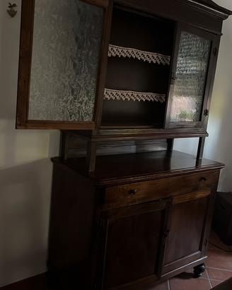 Credenza romagnola
