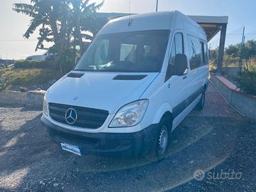 Mercedes Sprinter 310 allestimento food truck auto