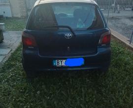 TOYOTA Yaris - 2002