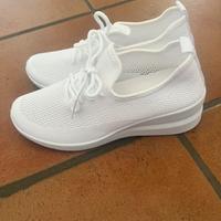 Scarpe nuove estive traspiranti