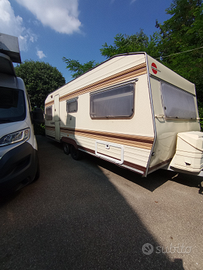Roulotte Burstner lux