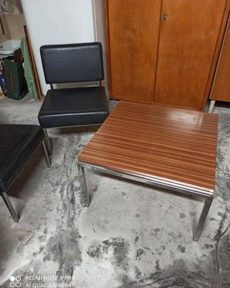 Poltroncine e tavolo vintage