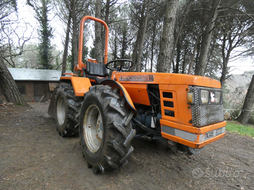 Trattore Carraro Tigre 2800 con attrezzi