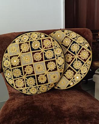 Coppia di cuscini rotondi con specchietti 