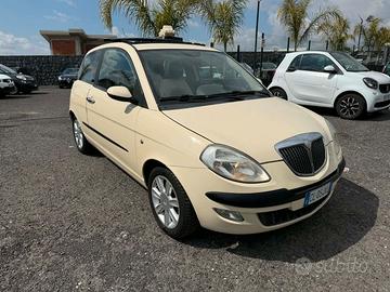 Lancia Ypsilon 1.2 benzina 60cv allestimento Oro