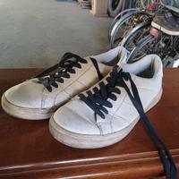 Scarpe sportive bianche n. 43 – solo 2 euro!