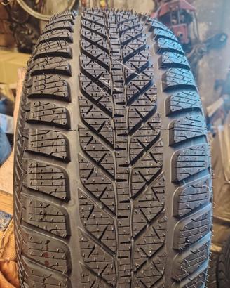 4 pneumatici nuovi neve