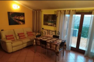 Appartamento mansardato in palazzina+ terrazza