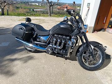 Triumph Rocket 3 Roadster 