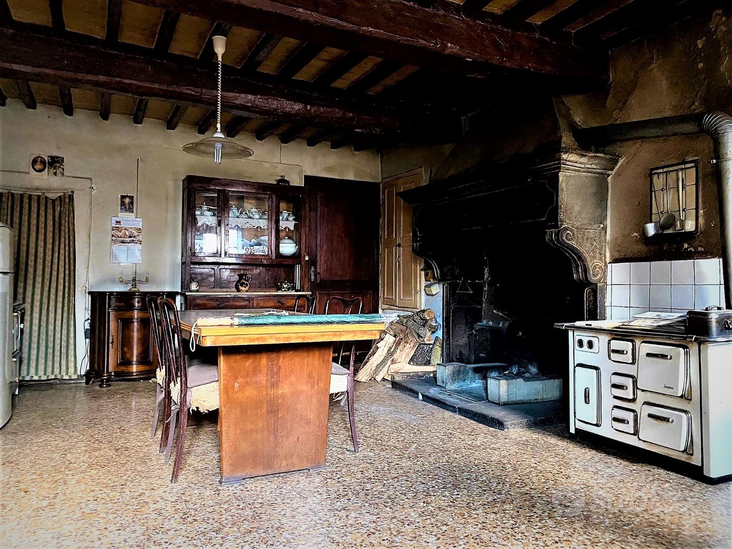 Palazzo del pero terratetto rustico