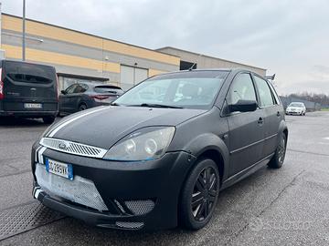 FORD FIESTA BENZINA NEOPATENTATI 90.000KM