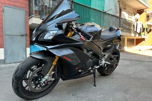 Aprilia RSV4 1100 Factory