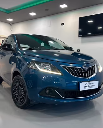 Lancia Ypsilon 1.0 FireFly 5 porte S&S Hybrid Gold