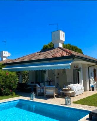 Villa con 3 camere e piscina tutta al piano terra