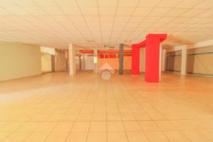 NEGOZIO A CAPRIATE SAN GERVASIO