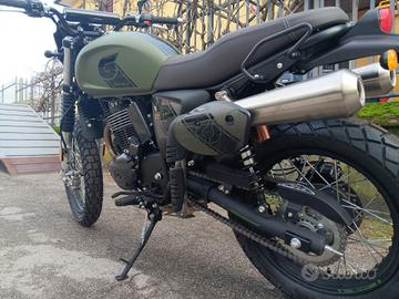 SWM SIX 6 500cc GREEN- FINANZ. TASSO 0 %