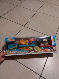 Trenino con circo