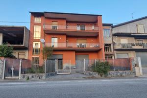 GOLE ALCANTARA intero stabile indipendente