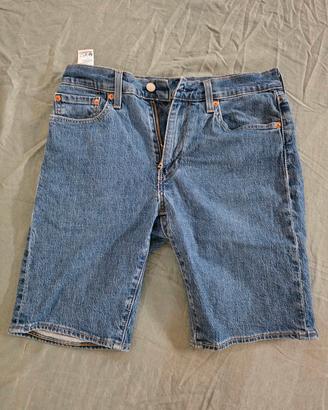 Pantaloncini Levi's e pantaloncini per sport 