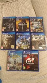 PS4 Slim, 1TB + 8 giochi