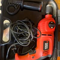 Trapano a percussione Black & Decker a filo
