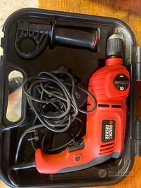 Trapano a percussione Black & Decker a filo