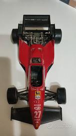 Modellino Ferrari 126 C4 Bburago 1:24