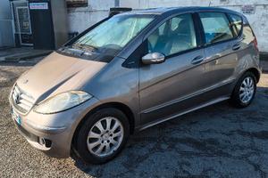 Mercedes Classe A 170 benzina 130.000km