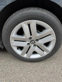 Cerchi e gomme Renault Clio