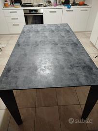 Tavolo da pranzo allungabile in vetro rivestito
