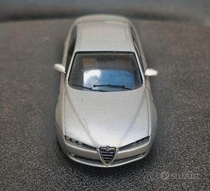 Modellini auto Alfa Romeo 159 2005 Norev 