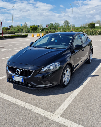 Volvo V40 D2 Business PERFETTA