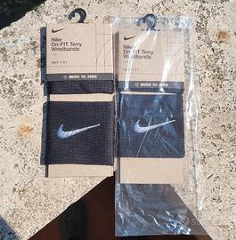 Polsini Dri-Fit della Nike (n° 4)