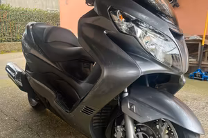 Suzuki Burgman 400