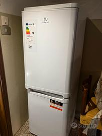Frigorifero Indesit combinato