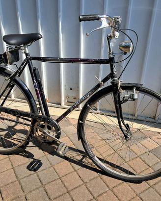 bicicletta da uomo e da donna