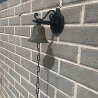 Campana antica di bronzo