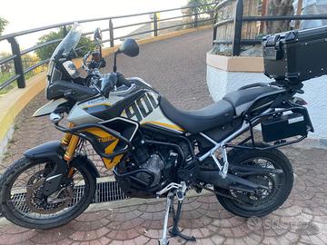 Moto Triumph Tiger 900 rally pro