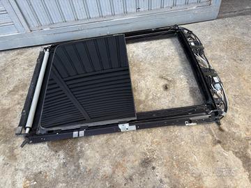 Tettuccio panoramico è apribile,jeep Cherokee