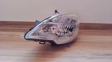 Opel Meriva B - Faro anteriore sx NUOVO 
