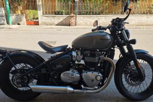 triumph bonneville bobber