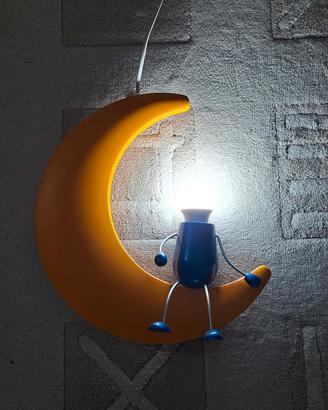 Lampadario a forma di luna