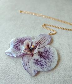 gioielli di fiori veri in resina